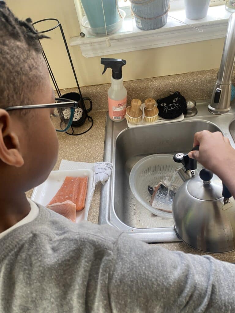 use hot water to get the skin off the salmon