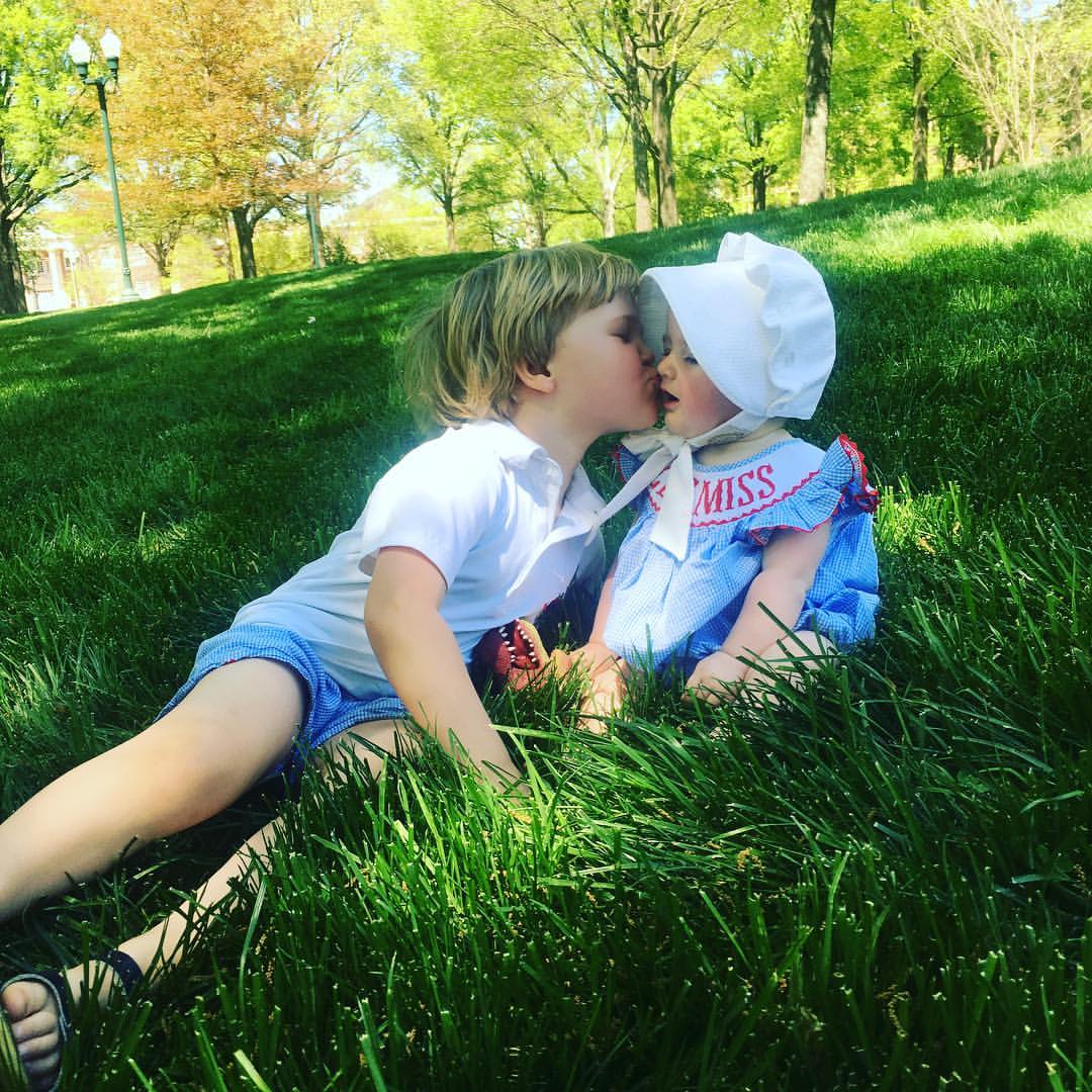 Memphis Moms Blog kids in the Grove