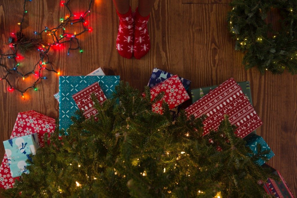 Memphis Moms Blog presents under the tree