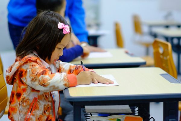 Memphis Moms Blog girl at school