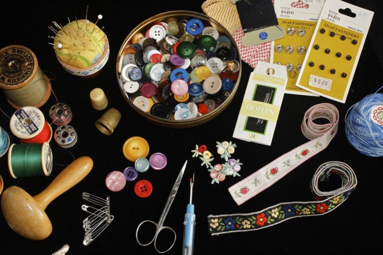 Sharing Life Skills :: Sewing is Harder Than It Seams