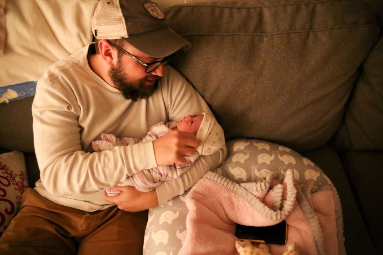 dad with his infant daughter