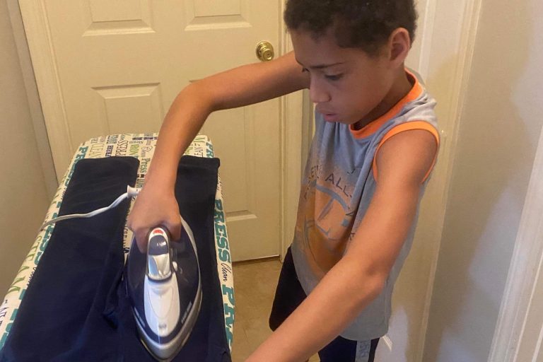 Stop Doing Chores for your Kids :: Why Mine Carry their Weight at Home