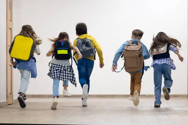 kids running into school late