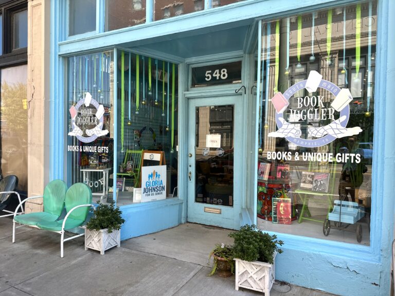 book juggler storefront