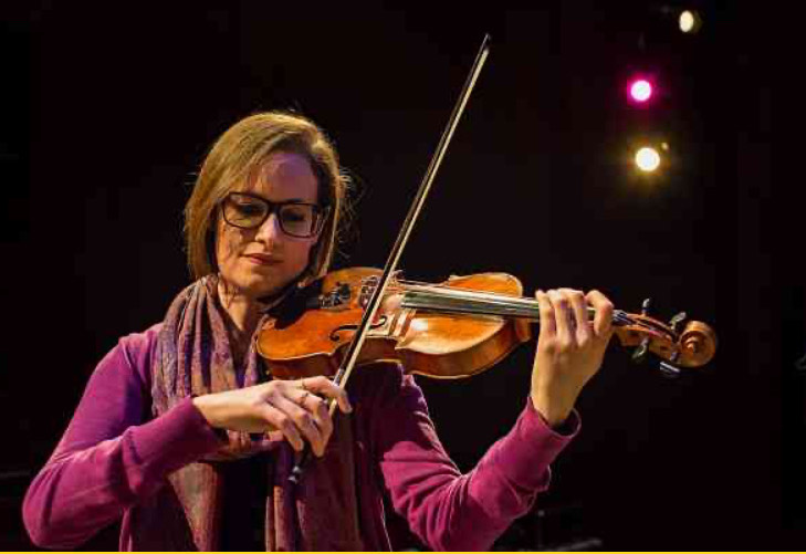 Hannah T playing the violin