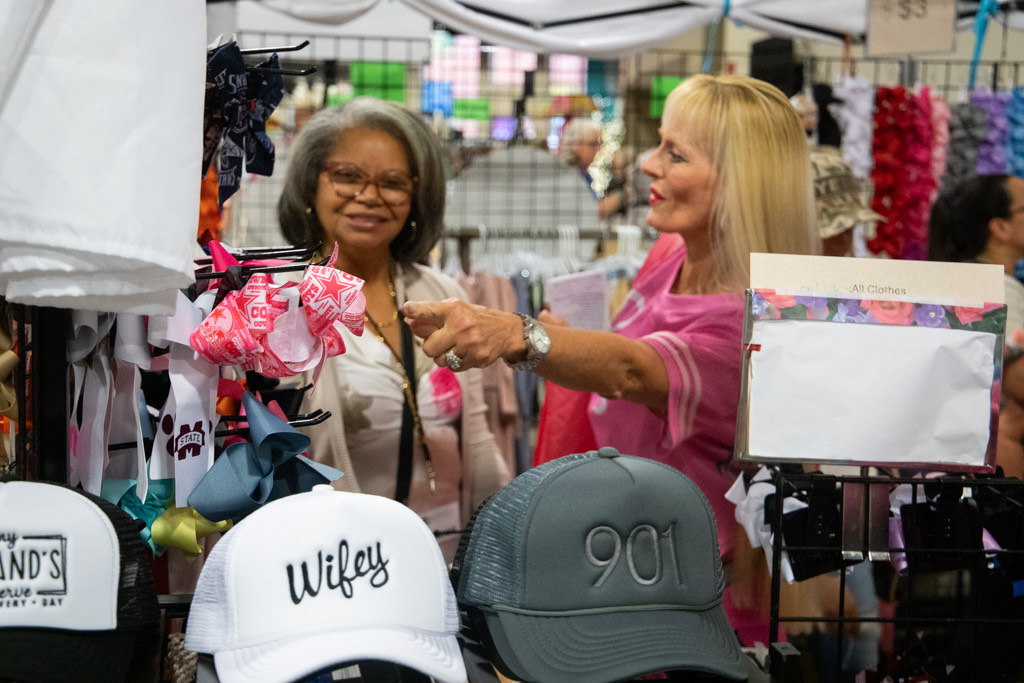 Hope market shopping